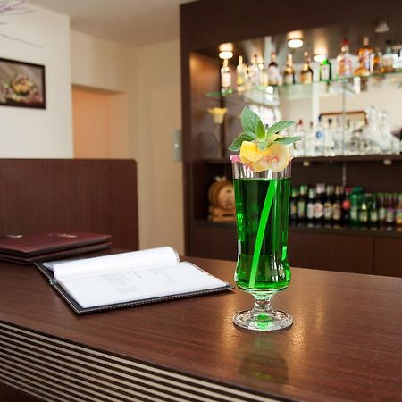 Zacisze Hotel Ulan Buitenkant foto