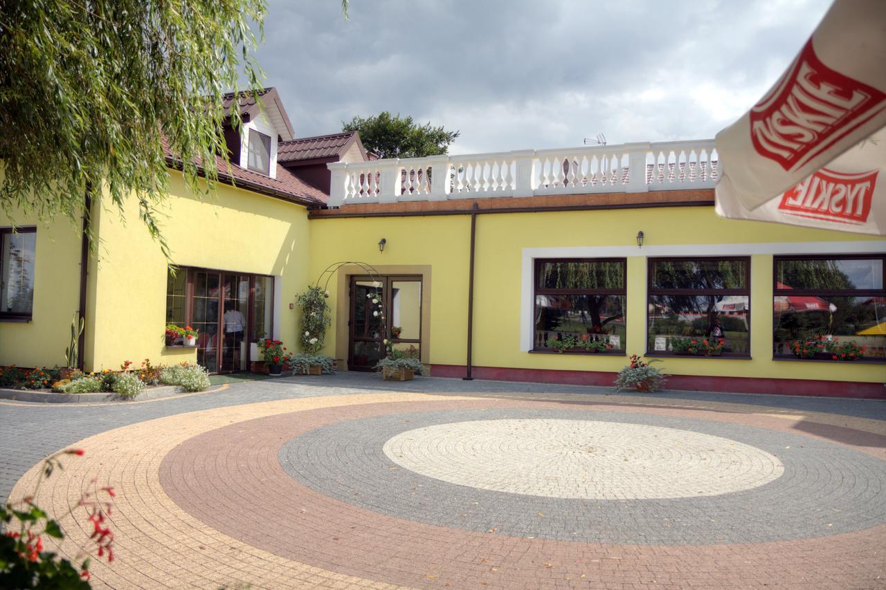 Zacisze Hotel Ulan Buitenkant foto