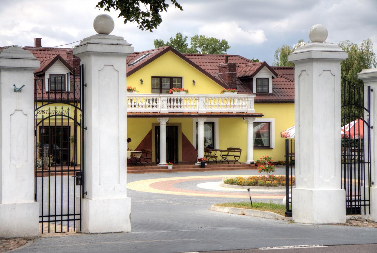Zacisze Hotel Ulan Buitenkant foto