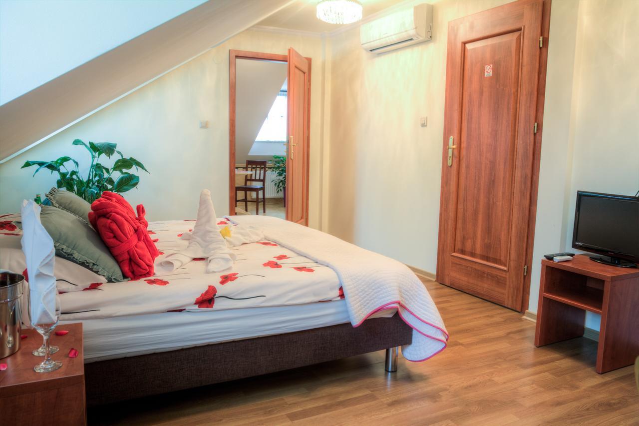 Zacisze Hotel Ulan Kamer foto