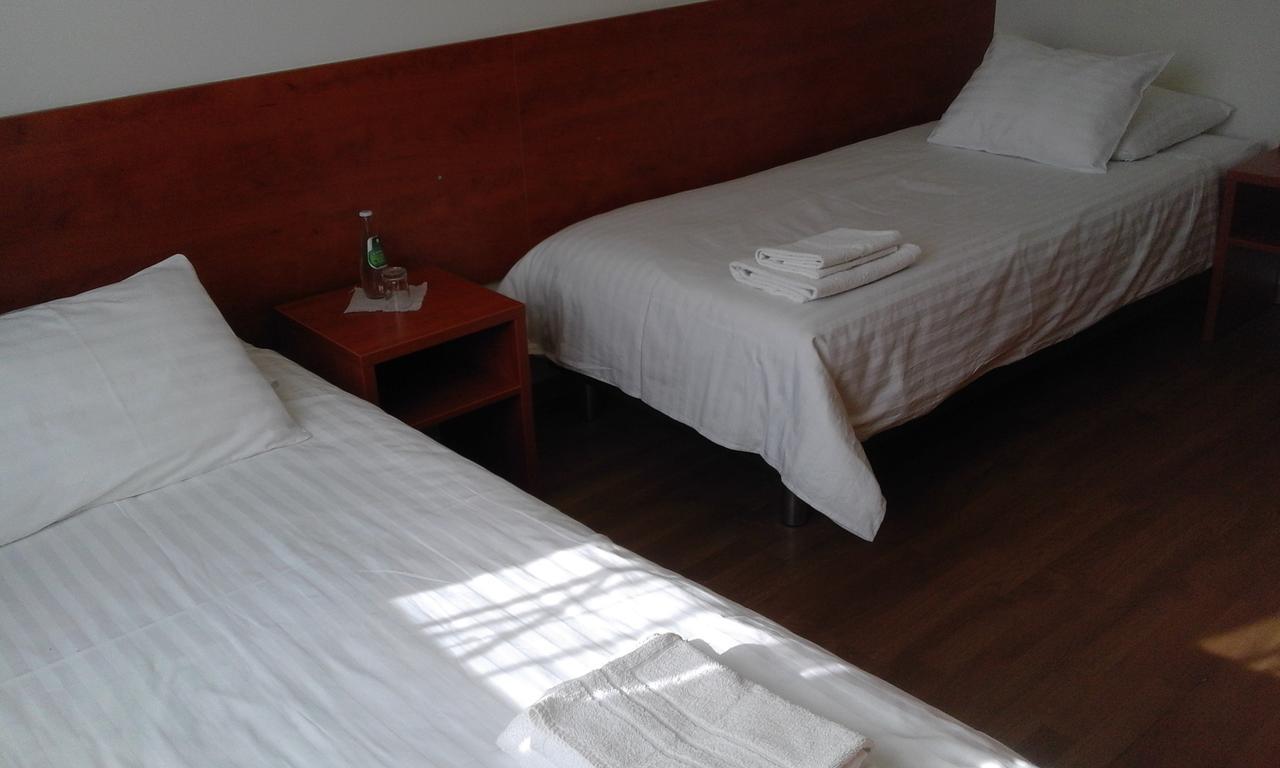 Zacisze Hotel Ulan Buitenkant foto