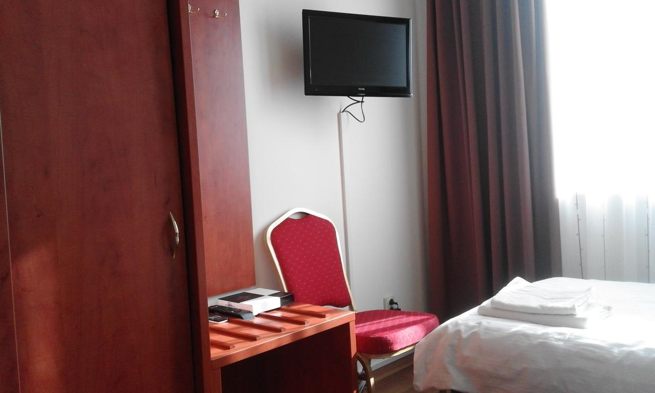 Zacisze Hotel Ulan Buitenkant foto